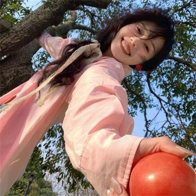 怪物少女妮莫娜